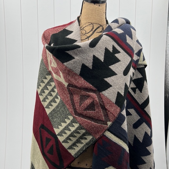 🆕Aztec Shawl Ruana Wrap Multi Color Navy Burgundy Multiple Ways To Wear OS - Picture 3 of 8